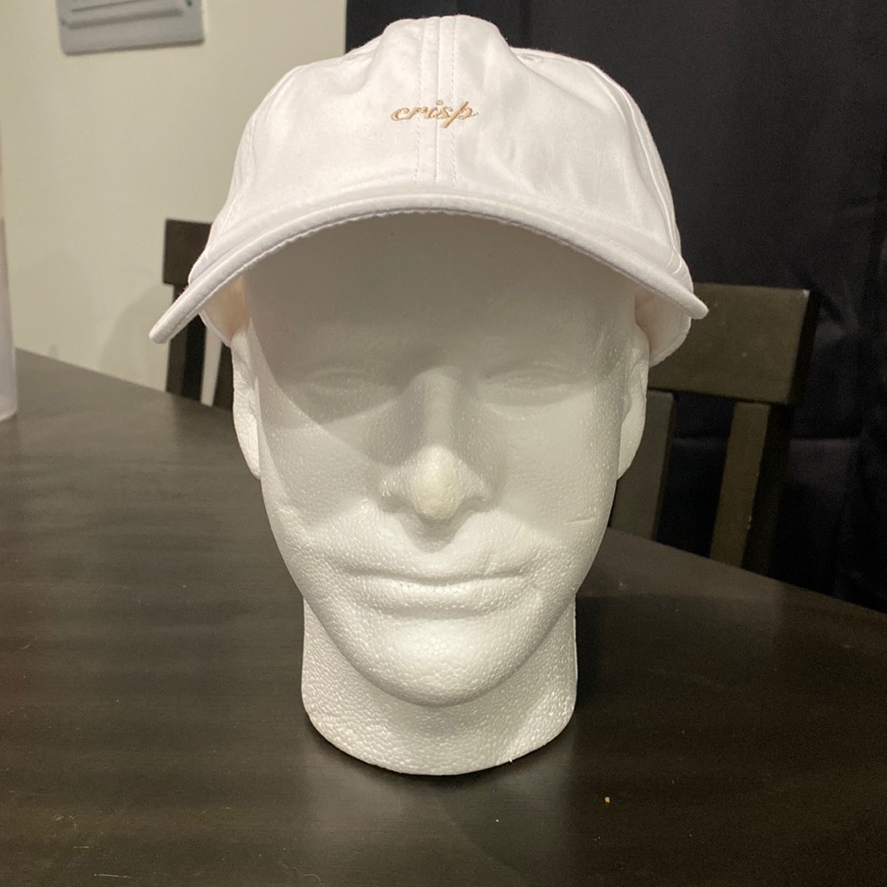 Crisp strapback hat